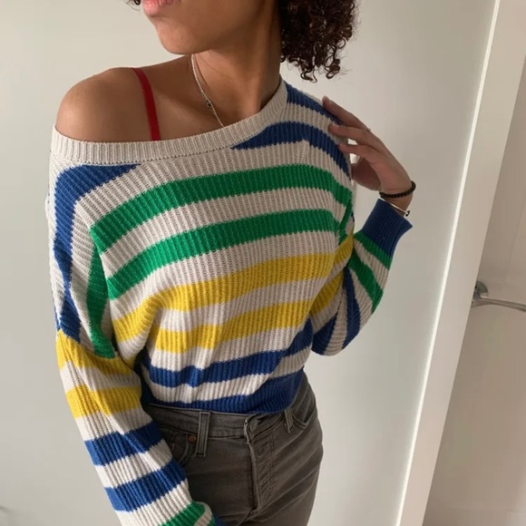 Sweater - Picture 1 of 2